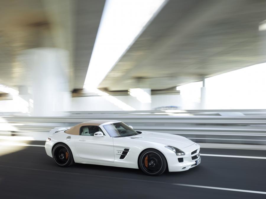  Mercedes-Benz SLS AMG Roadster 2011 года  (фото 127 из 183)